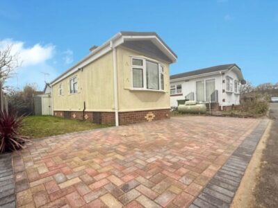 12 mytchett park home 2 Surrey & Kent